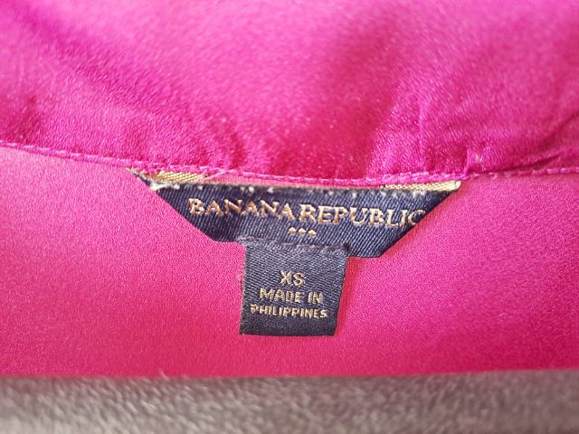 ส่งต่อเสื้อผ้าซิลค์ Banana Republic ไซส์ XS สีม่วง รูปที่ 4