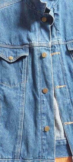 แจ็คเก็ตยีนส์ calvin klein รูปที่ 4