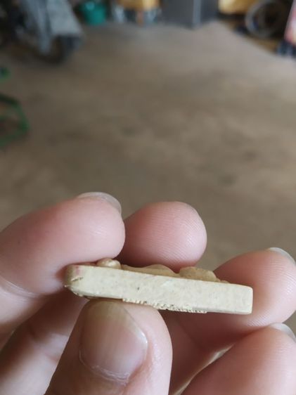 พระเนื้อผงผสมว่านรูปทรงสามเหลี่ยม(พระพิมพ์พระหลวงพ่อโตวัดสามโก้(เนื้อออกเหลือง)(จังหวัดอ่างทองปี2553))พระบ้านพระเครื่องรางของมงคล รูปที่ 13