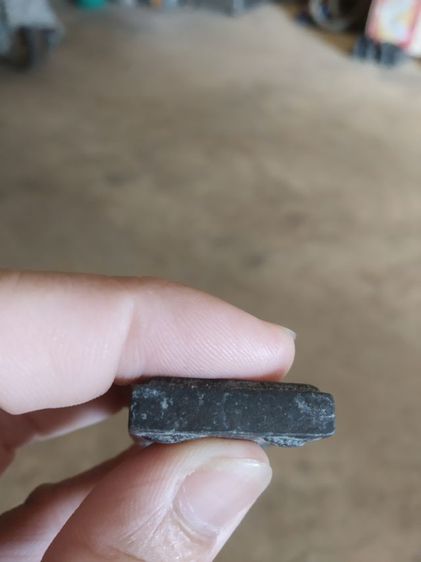 พระเนื้อผงผสมมวลสาร(พระพิมพ์พระพุทธสิหิงค์หลังจตุคามรามเทพ(เนื้อสีดำ)(วัดพระธาตุ)(จังหวัดนครศรีธรรมราชปี2559))พระบ้านพระเครื่องรางของมงคล รูปที่ 17