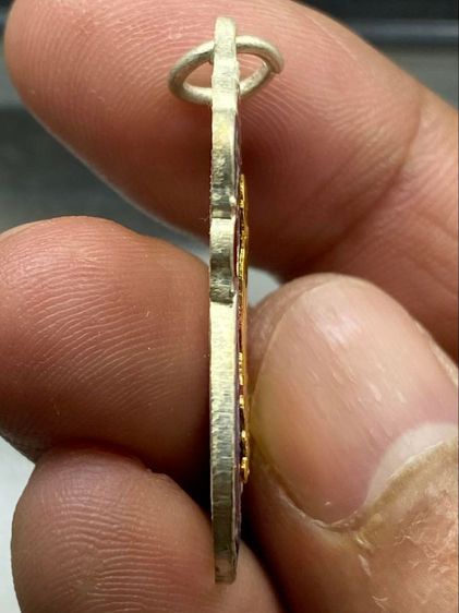 เหรียญหลวงปู่เอี่ยมยันต์สี่ ลงยา  หน้ากากทอง รูปที่ 3