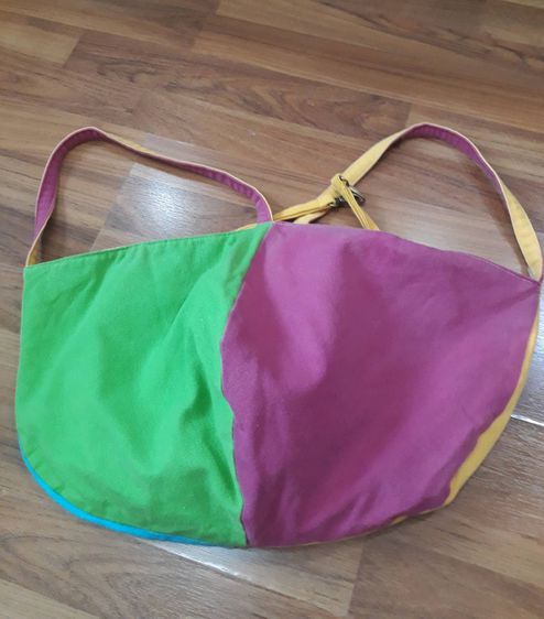 กระเป๋าผ้าหลากสี สีเหลือง ชมพู ฟ้า เขียว  สะพายไหล่ ผ้าด้านในมีลายสวยงาม รูปที่ 10