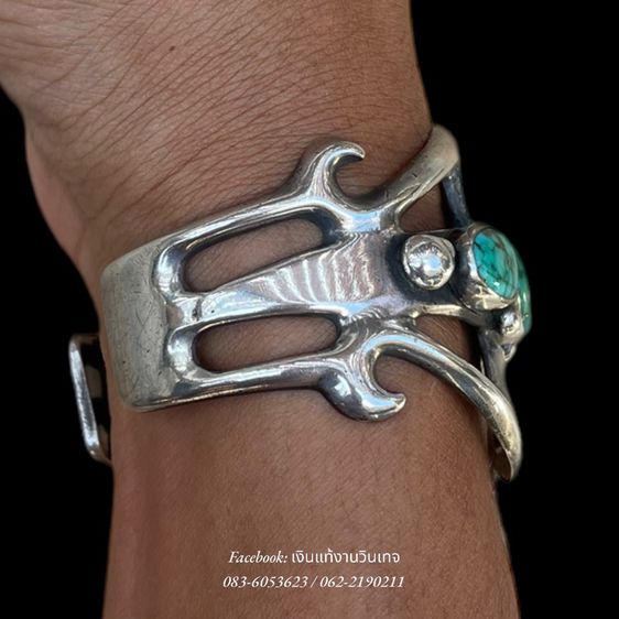 กำไลเงินเเท้ งานวินเทจอเมริกา Native American Navajo Turquoise Sterling Silver Sand Cast Cuff Bracelet รูปที่ 15