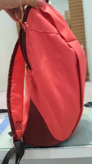 กระเป๋าเป้ decathlon 10 L น้ำหนักเบา มีฟองน้ำแนบหลัง รูปที่ 5