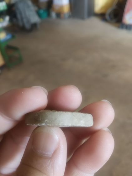 พระเนื้อผงผสมว่านพิมพ์หยดน้ำ(พระหลวงพ่อเพชรหลังรูปพระธาตุ(หลวงพ่อเฮียปลุกเสก)(วัดแจ้ง)(จังหวัดปราจีนบุรีปี2517))พระบ้านพระเครื่องรางของมงคล รูปที่ 10