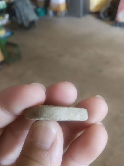 พระเนื้อผงผสมว่านพิมพ์หยดน้ำ(พระหลวงพ่อเพชรหลังรูปพระธาตุ(หลวงพ่อเฮียปลุกเสก)(วัดแจ้ง)(จังหวัดปราจีนบุรีปี2517))พระบ้านพระเครื่องรางของมงคล รูปที่ 11