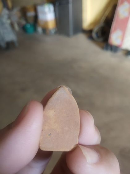 พระเนื้อดินพิมพ์เล็ก(พระนางกวักทรงกลีบบัวหลังเรียบไม่ทราบเกจิ)พระบ้านพระเครื่องรางของมงคล รูปที่ 9