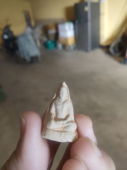 พระเนื้อผงผสมดินและว่าน(พระเครื่องพิมพ์พระพุทธเนื้อสีขาวไม่ทราบเกจิที่สร้าง)พระบ้านพระเครื่องรางของมงคล รูปที่ 2