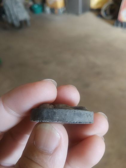 พระเนื้อผงผสมว่านดำ(พระปิดตาหลังยันต์(พระเจ้าห้าพระองค์)(เนื้อออกสีเทาเข้ม)(พระพิมพ์กลางไม่ทราบพระเกจิที่สร้าง))พระบ้านพระเครื่องรางของมงคล รูปที่ 11