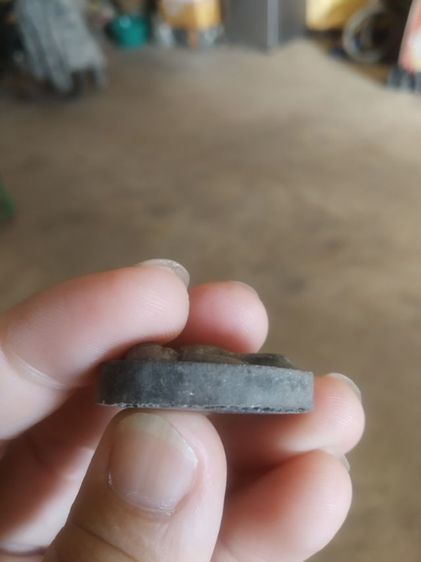 พระเนื้อผงผสมว่านดำ(พระปิดตาหลังยันต์(พระเจ้าห้าพระองค์)(เนื้อออกสีเทาเข้ม)(พระพิมพ์กลางไม่ทราบพระเกจิที่สร้าง))พระบ้านพระเครื่องรางของมงคล รูปที่ 9