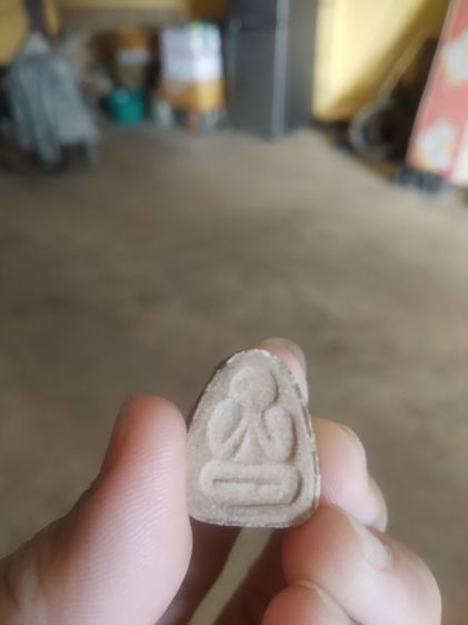 พระเนื้อผงผสมว่านพิมพ์เล็ก(พระผงพระปิดตาหลังสวย(พิมพ์เล็กเนื้อสีน้ำตาลอ่อน)(ไม่ทราบพระเกจิที่สร้าง))พระบ้านพระเครื่องรางของมงคล รูปที่ 5