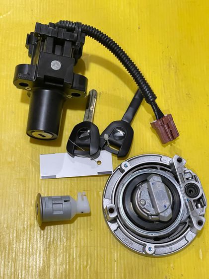 ชุดกุญแจcb650 แท้ รูปที่ 4