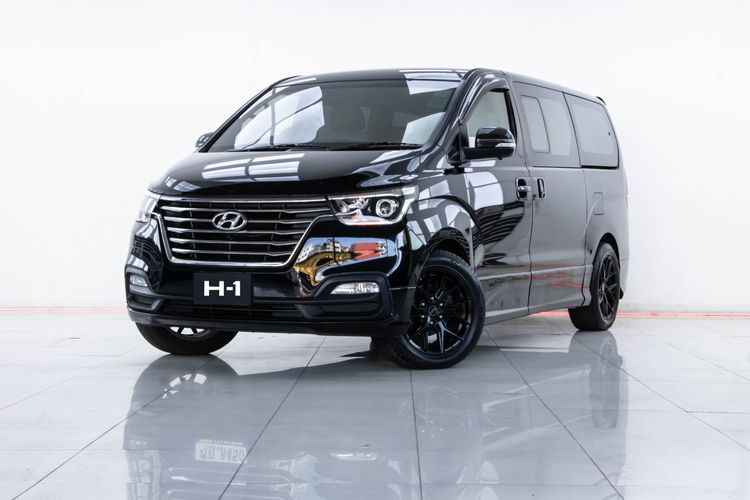 Hyundai H-1  2018 2.5 Elite Plus Utility-car ดีเซล ไม่ติดแก๊ส เกียร์อัตโนมัติ ดำ รูปที่ 4