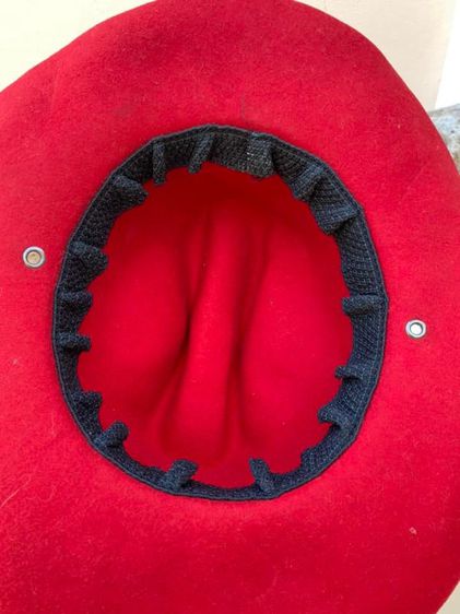 หมวกสักหราด แนวคาวบอย สีแดง ปีกแข็งปานกลาง งานกระสอบ รูปที่ 5