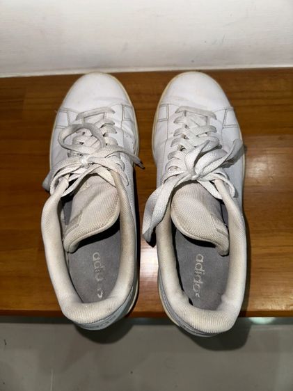 Adidas รองเท้าผ้าใบสีขาว รูปที่ 2