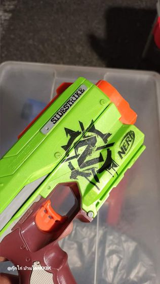 ขออนุญาตครับ
ของเล่น NERF Sidestrike Gun Pistole Blaster Zombiestrike Hasbro TOP Zustand มือสอง ตามภาพ สภาพดี รูปที่ 4