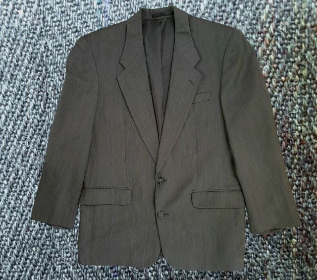 🏇🏇🏇
สูท แจ็คเก็ต
Buckingham
Sage green herringbone rainbow pinstripe
wool suit jacket
🔵🔵🔵