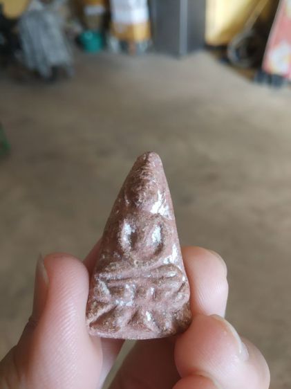 พระเนื้อดินผสมผง(พระพิมพ์พระพุทธนั่งบนฐานบัว(เนื้อออกน้ำตาลแดง)(ไม่ทราบพระเกจิที่สร้าง)(280224))พระบ้านพระเครื่องรางของมงคล รูปที่ 5