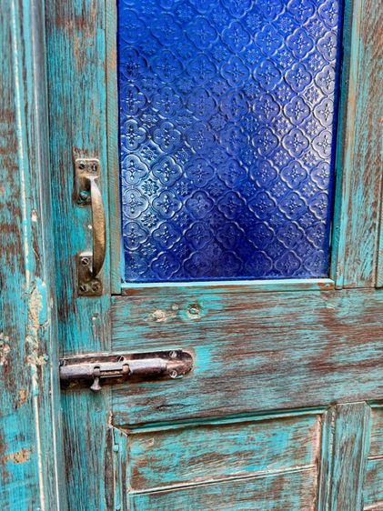 ประตูบ้านไม้บานเกล็ดสีฟ้าสวยๆ รูปที่ 6