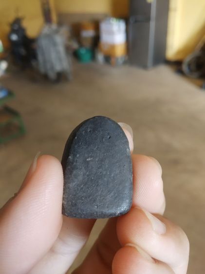 พระเนื้อดินผสมผงใบลาน(พระพิมพ์พระซุ้มกอเนื้อดำหลังเรียบ(ไม่ทราบพระเกจิที่สร้าง)(ไม่ทราบอายุและรุ่น)(290232))พระบ้านพระเครื่องราวของมงคล รูปที่ 8