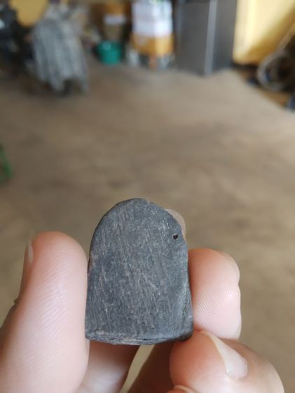 พระเนื้อดินผสมผง(พระซุ้มกอหลังเรียบออกสีเนื้อดำ(ไม่ทราบพระเกจิที่สร้าง)(ไม่ทราบอายุและรุ่น)(290233))พระบ้านพระเครื่องรางของมงคล รูปที่ 7