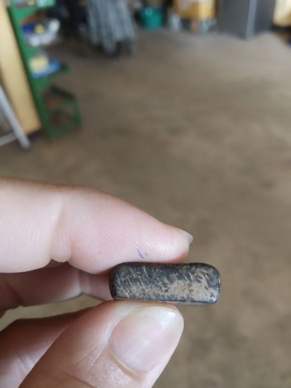 พระเนื้อดินผสมผงใบลาน(พระพิมพ์พระซุ้มกอหลังเรียบเนื้อดำ(ไม่ทราบพระเกจิที่สร้าง)(290236)(ไม่ทราบรุ่นและอายุ))พระบ้านพระเครื่องรางของมงคล รูปที่ 17