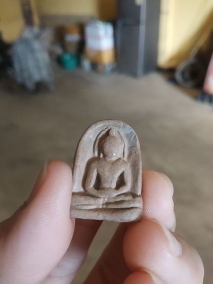 พระเนื้อดิน(พระเนื้อดินซุ้มกอหลังเรียบเนื้อออกสีน้ำตาล(ไม่ทราบพระเกจิที่สร้าง)(ไม่ทราบรุ่นและอายุ)(290242))พระบ้านพระเครื่องรางของมงคล รูปที่ 3