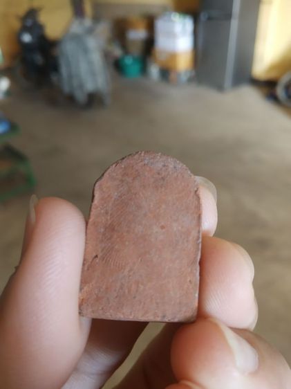 พระเนื้อดิน(พระซุ้มกอเนื้อดินหลังเรียบสีน้ำตาลแดง(พระใหม่ไม่ทราบพระเกจิที่สร้างไม่ทราบรุ่นและอายุ)(290244))พระบ้านพระเครื่องรางของมงคล รูปที่ 5