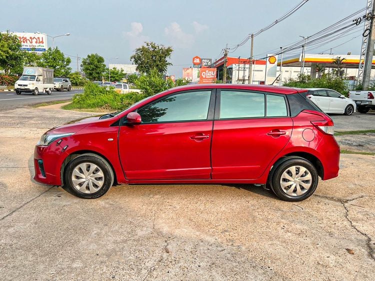 Toyota Yaris 2014 1.2 J Eco Sedan เบนซิน ไม่ติดแก๊ส เกียร์อัตโนมัติ แดง