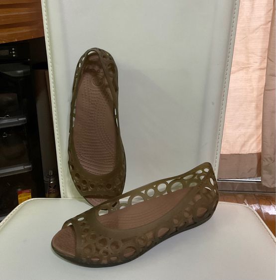 รองเท้าคัทชู Crocs รูปที่ 16