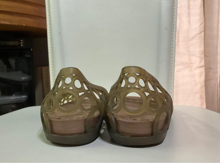 รองเท้าคัทชู Crocs รูปที่ 5