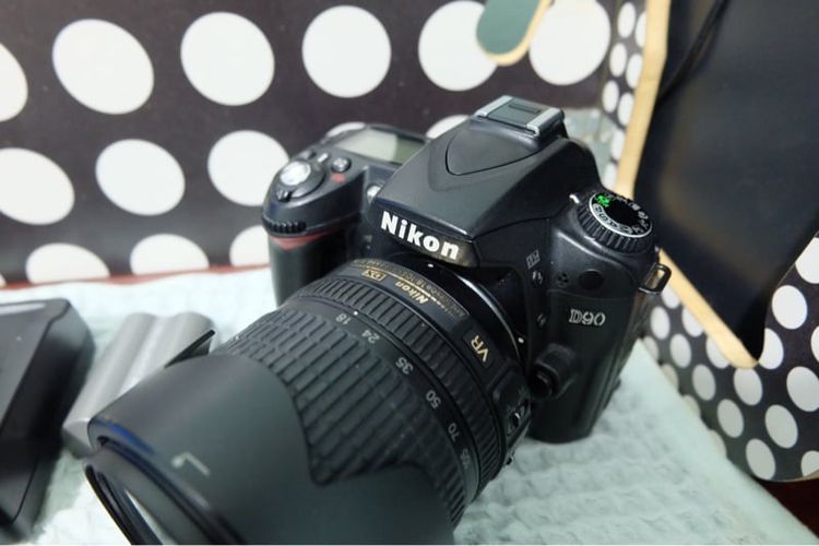 กล้อง DSLR Nikon D90 เลนส์18-105 mm