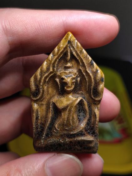 พระขุนแผนเคลือบกรุวัดใหญ่ชัยมงคล พิมพ์ห้าเหลี่ยมอกใหญ่ฐานเตี้ย จ.พระนครศรีอยุธยา รูปที่ 5