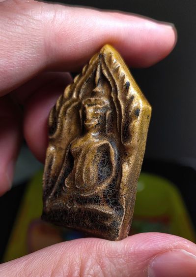 พระขุนแผนเคลือบกรุวัดใหญ่ชัยมงคล พิมพ์ห้าเหลี่ยมอกใหญ่ฐานเตี้ย จ.พระนครศรีอยุธยา รูปที่ 6