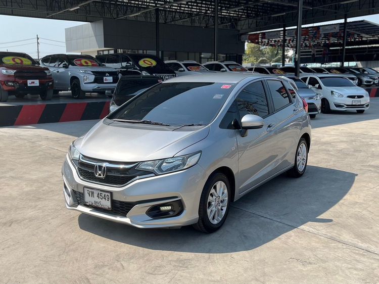 Honda Jazz 2018 1.5 V Sedan เบนซิน ไม่ติดแก๊ส เกียร์อัตโนมัติ เทา