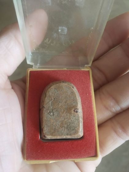 พระเนื้อดินพิมพ์กลาง(พระพิมพ์พระซุ้มกอเนื้อดินหลังเรียบ(ที่ระลึกจังหวัดกำแพงเพชร)(ไม่ทราบปีที่สร้าง))พระบ้านพระเครื่องรางของมงคล รูปที่ 10