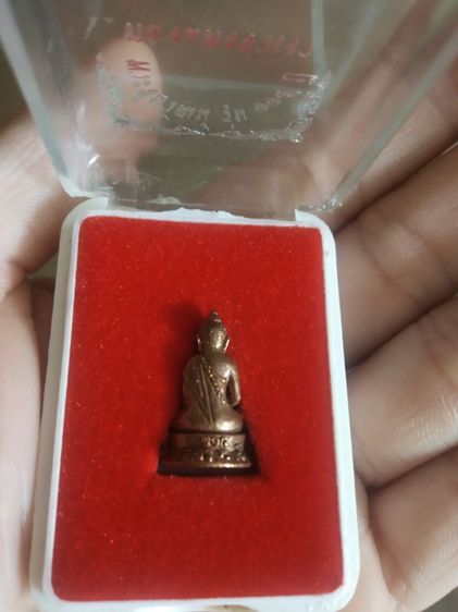 พระเนื้อทองแดงพิมพ์เล็ก(พระรูปหล่อพระชัยวัฒน์วัดบางระโหง(รุ่น115ปี)(ทองแดงจ่าเงา)(จันทบุรีปี2554))พระบ้านพระเครื่องรางของมงคล รูปที่ 6