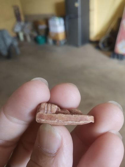 พระเนื้อดินเผาพิมพ์เล็ก(พระรอดหลังยันต์(นะชาลีติ)(ไม่ทราบพระเกจิที่สร้าง)(เนื้อออกสีแดงส้ม))พระใหม่พระบ้านพระเครื่องรางของมงคล รูปที่ 14