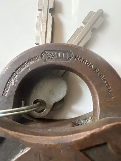 กุญแจทองเหลืองโบราณ รูปที่ 2