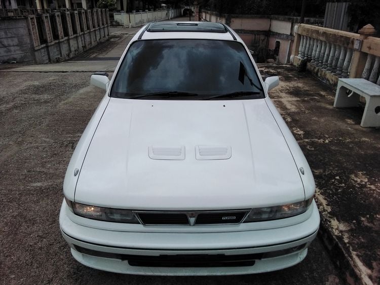Mitsubishi Galant 1992 2.0 Sedan เบนซิน LPG เกียร์ธรรมดา ขาว