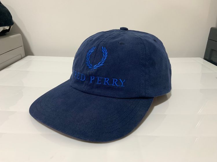 หมวก FRED PERRY แท้ 💯 สภาพดีมาก ดีเทลสวย ด้านหลังปรับระดับได้ หายากน่าสะสมครับ รูปที่ 2
