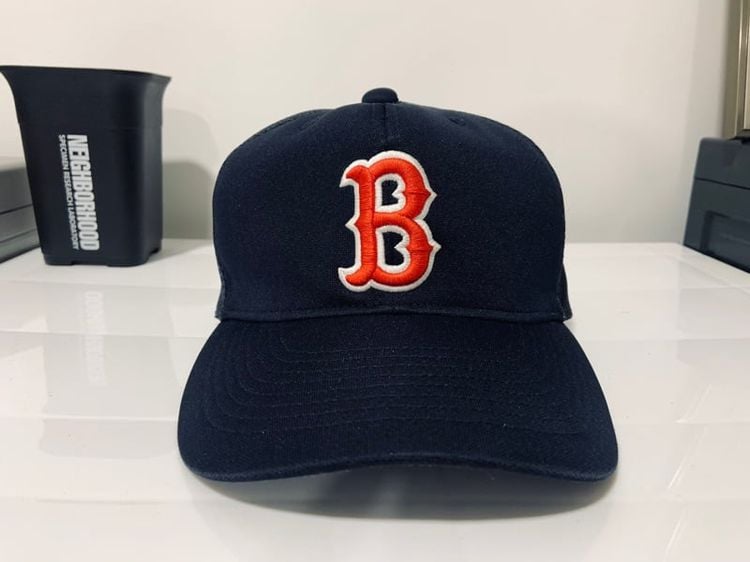 หมวกเบสบอลทีม BOSTON RED SOX รุ่นเก่า แท้ 💯 สภาพใหม่มาก ดีเทลสวย ด้านหลังปรับระดับได้ หายากน่าสะสมครับ