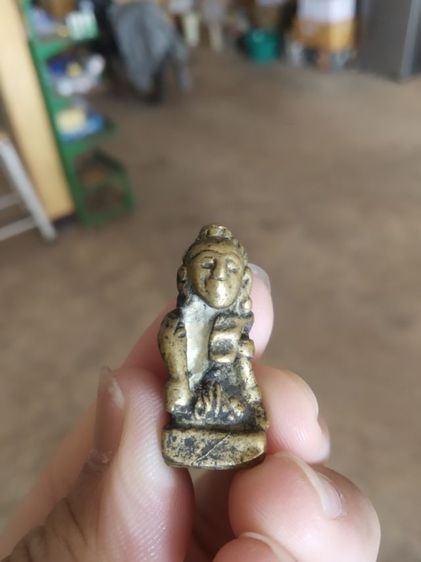 พระเนื้อทองเหลือง(พระรูปหล่อพระแม่โพสพ(เทพเจ้าหรือเทวีแห่งข้าว)พระหลวงพ่ออิ่มวัดหัวเขา(สุพรรณบุรี)(020307))พระบ้านพระเครื่องรางของมงคล รูปที่ 4