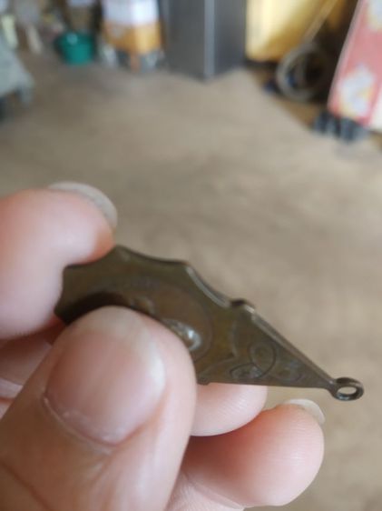 พระเหรียญเนื้อทองแดง(เหรียญพระครูสาทรขันติธรรม(หลวงพ่อห่อ)หลัง(พระหลวงพ่อจำปา)(วัดหนองม่วงเก่า)(จังหวัดชลบุรี))พระบ้านพระเครื่องรางของมงคล รูปที่ 12