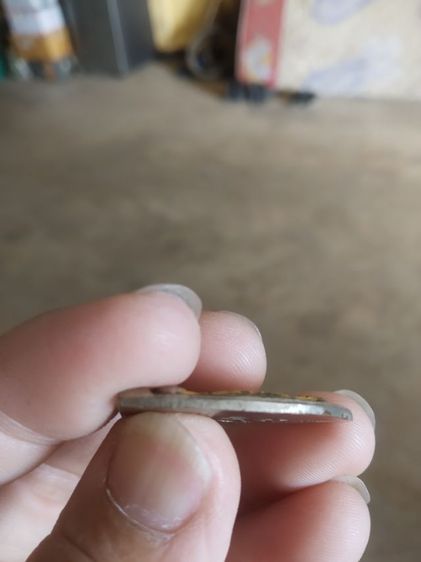 พระเหรียญทรงเตารีด(พระหลวงพ่อประสิทธิ์(วัดไทรน้อย)(เนื้อออกนวะเป็นเหรียญรุ่นเสาร์ห้า)(จังหวัดนนทบุรีปี2536))พระบ้านพระเครื่องรางของมงคล รูปที่ 11