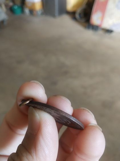 พระเหรียญเนื้อทองแดงรูปทรงไข่(พระหลวงปู่อินทร์วัดท่าเกวียน(จังหวัดประจวบคีรีขันธ์)ที่ระลึกในงานวางศิลาฤกษ์อุโบสถ)พระบ้านพระเครื่องรางของมงคล รูปที่ 16