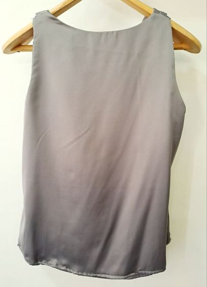 ส่งต่อเสื้อ แขนกุด คอถ่วง รูปที่ 3