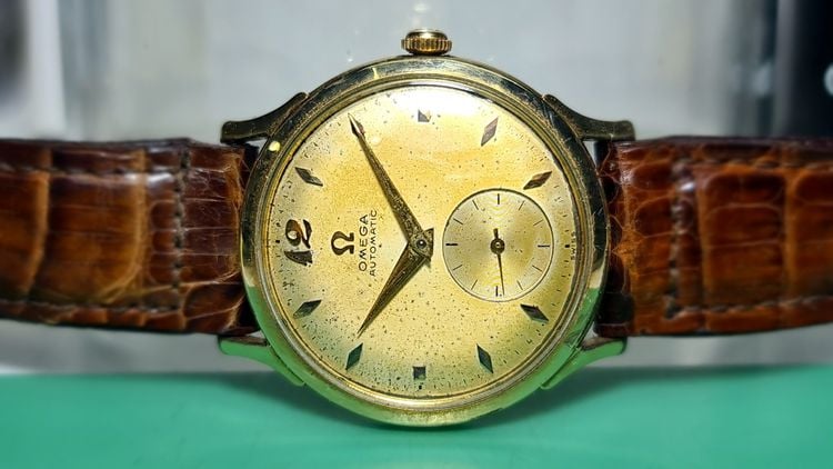 ทอง ขาย OMEGA AUTOMACIT สองเข็มครึ่ง นาฬิกาปี 1952 เครื่องออโต้ครึ่งเรอบ แดงสวย เซอร์วิส พร้อมใช้งาน รับประกัน1ปีเต็ม ขายราคา 18500 บาท รายละเอี