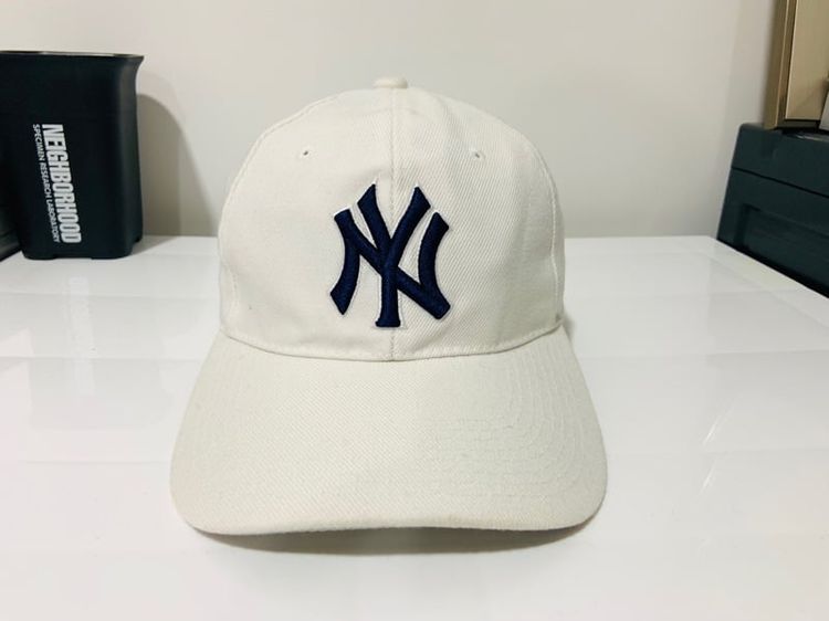หมวก NY total sports รุ่นเก่า แท้ 💯 สภาพใหม่มาก งานปัก ดีเทลสวย ด้านหลังปรับระดับได้ หายากน่าสะสมครับ