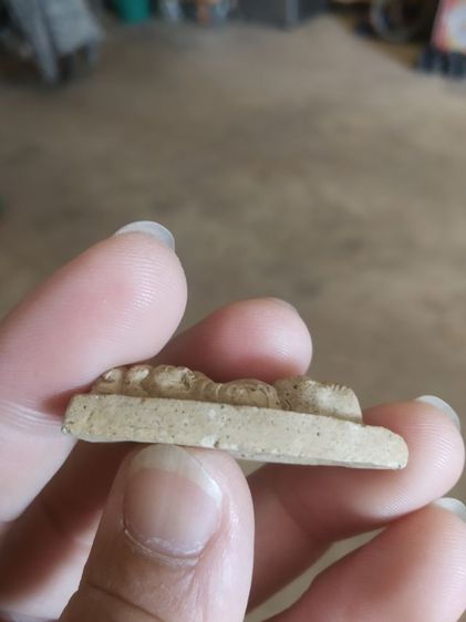 พระเนื้อว่านผสมผง(พระพิมพ์พระรูปเหมือน(พระหลวงปู่ทวดหลังเรียบด้านหลังมีรอยจาร)(ไม่ทราบพระเกจิที่สร้าง)(030302))พระบ้านพระเครื่องรางของมงคล รูปที่ 14